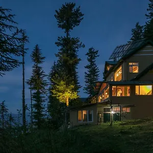 Stayvista At The Corner House - Pet Friendly , Shimla India
